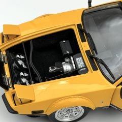 1:18 De Tomaso Pantera GTS 1973 Yellow Black - Kyosho