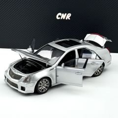 1:18 Cadillac CTS-V Silver 4 Door 2009 - Kyosho