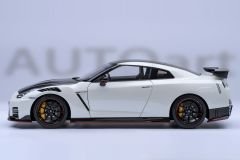 1:18 Nissan GT-R R35 Nismo Special Edition 77501 White - Autoart