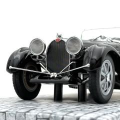 1:18 Bugatti Type 54 Roadster The Mullin Museum 1931- Minichamps