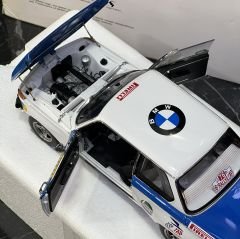 1:18 BMW 2002 Tap Rally 1972 Warmbold - Autoart