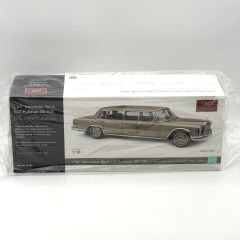 1:18 Mercedes-Benz 600 Pullman W100 Limousine Sand Beige - CMC