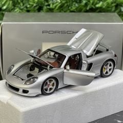 1:18 Porsche Carrera GT Silver - Minichamps Dealer High End