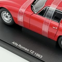 1:18 Alfa Romeo Giulia TZ 1963 Red - Autoart
