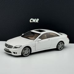1:18 Mercedes-Benz CL63 AMG White 76167 - Autoart