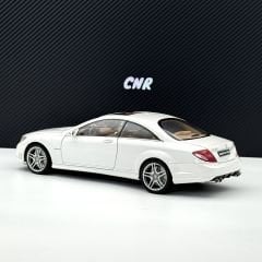 1:18 Mercedes-Benz CL63 AMG White 76167 - Autoart