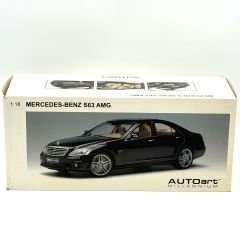 1:18 Mercedes-Benz S63 AMG W221 Black 76242 - Autoart