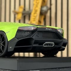 1:18 Lamborghini Aventador 50th Year LP720-4 Green - MR Models