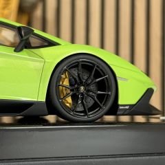 1:18 Lamborghini Aventador 50th Year LP720-4 Green - MR Models