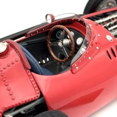 1:18 Maserati 250F Juan Manuel Fangio World Champion 1957 - CMC