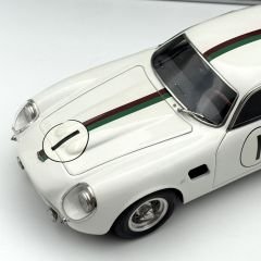 1:18 Aston Martin DB4 GT Zagato 1961 Le Mans - CMC