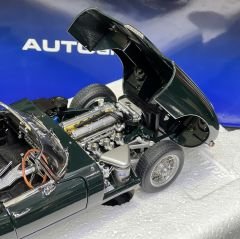 1:18 Jaguar E Type 3.8 Spider 1961 Green - Autoart