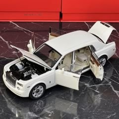 1:18 Rolls Royce Phantom EWB English White - Kyosho