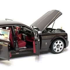 1:18 Rolls Royce Phantom EWB Deep Garnet Bordo - Kyosho