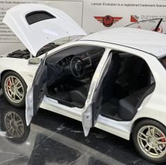 1:18 Mitsubishi Lancer Evo 9 GSR White 2005 - Super A