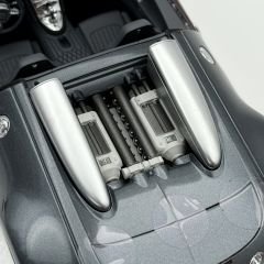 1:18 Bugatti Veyron Grand Sport 2009 Grey/Purple Met - Minichamps