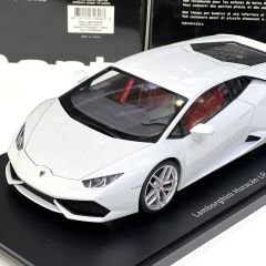 1:18 Lamborghini Huracan LP610-4 White 2014- Autoart