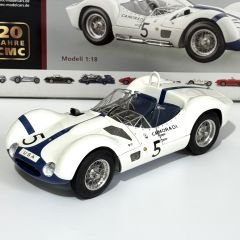 1:18 Maserati Tipo 61 Birdcage 1960 Nürburgring Winner - CMC