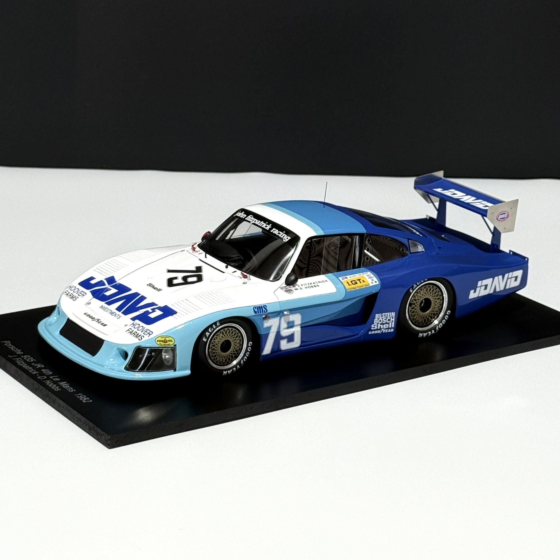 1:18 Porsche 935/81 Moby Dick Racing Le Mans 1982 - Spark
