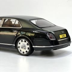 1:18 Bentley Mulsanne Speed 2017 Green - Almost Real