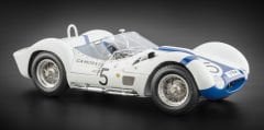 1:18 Maserati Tipo 61 Birdcage Nürburgring Winner 1960 - CMC