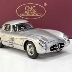 1:18 Mercedes-Benz 300 SLR Uhlenhaut 1955 Silver Blue Int. - CMC