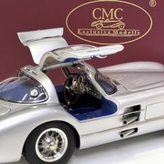 1:18 Mercedes-Benz 300 SLR Uhlenhaut 1955 Silver Blue Int. - CMC
