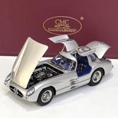 1:18 Mercedes-Benz 300 SLR Uhlenhaut 1955 Silver Blue Int. - CMC