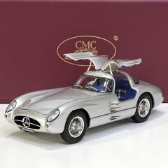 1:18 Mercedes-Benz 300 SLR Uhlenhaut 1955 Silver Blue Int. - CMC