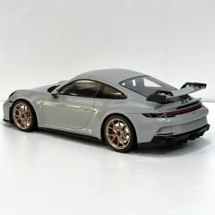 1:18 Porsche 911 992 GT3 Coupe 2021 Gold Wheels - Minichamps