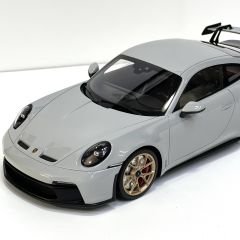 1:18 Porsche 911 992 GT3 Coupe 2021 Gold Wheels - Minichamps