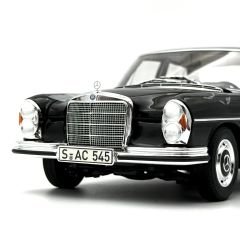 1:18 Mercedes-Benz 280 SE 1968 Black W108 - Norev