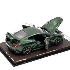 1:18 Aston Martin Vanquish Coupe Full Open - Fronti Art