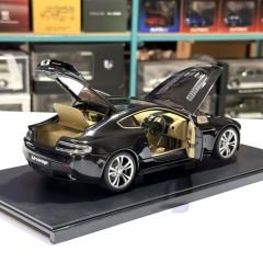 1:18 Aston Martin V12 Vantage 2010 Black 70207- Autoart