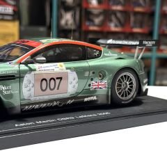 1:18 Aston Martin DBR9 Le Mans 2005 #59 Brabham 80507 - Autoart