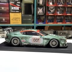 1:18 Aston Martin DBR9 Le Mans 2005 #59 Brabham 80507 - Autoart