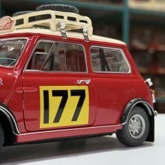 1:18 Morris Mini Cooper S Mk1 1967 Monte Carlo Winner - Kyosho