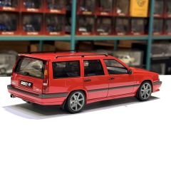 1:18 Volvo 850R Estate 1996 Red 79507 - Autoart