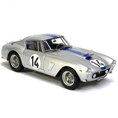 1:18 Ferrari 250 GT Berlinetta Passo Corto SWB 1961 Le Mans -CMC