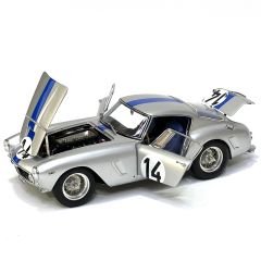 1:18 Ferrari 250 GT Berlinetta Passo Corto SWB 1961 Le Mans -CMC