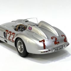 1:18 Mercedes-Benz 300 SLR 1955 Mille Miglia Winner W196S - CMC