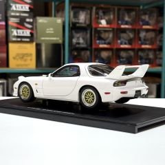 1:18 Mazda RX-7 (FD) Tuned Version Efini Pure White - Autoart