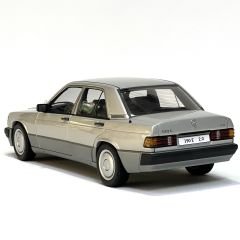 1:18 Mercedes-Benz 190E 2.3-16 1990 Brillant Silver W201-Autoart
