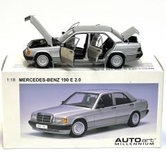 1:18 Mercedes-Benz 190E 2.3-16 1990 Brillant Silver W201-Autoart