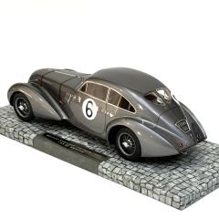 1:18 Bentley Embiricos 4.3L Corniche Le Mans 1949 -Minichamps First Class