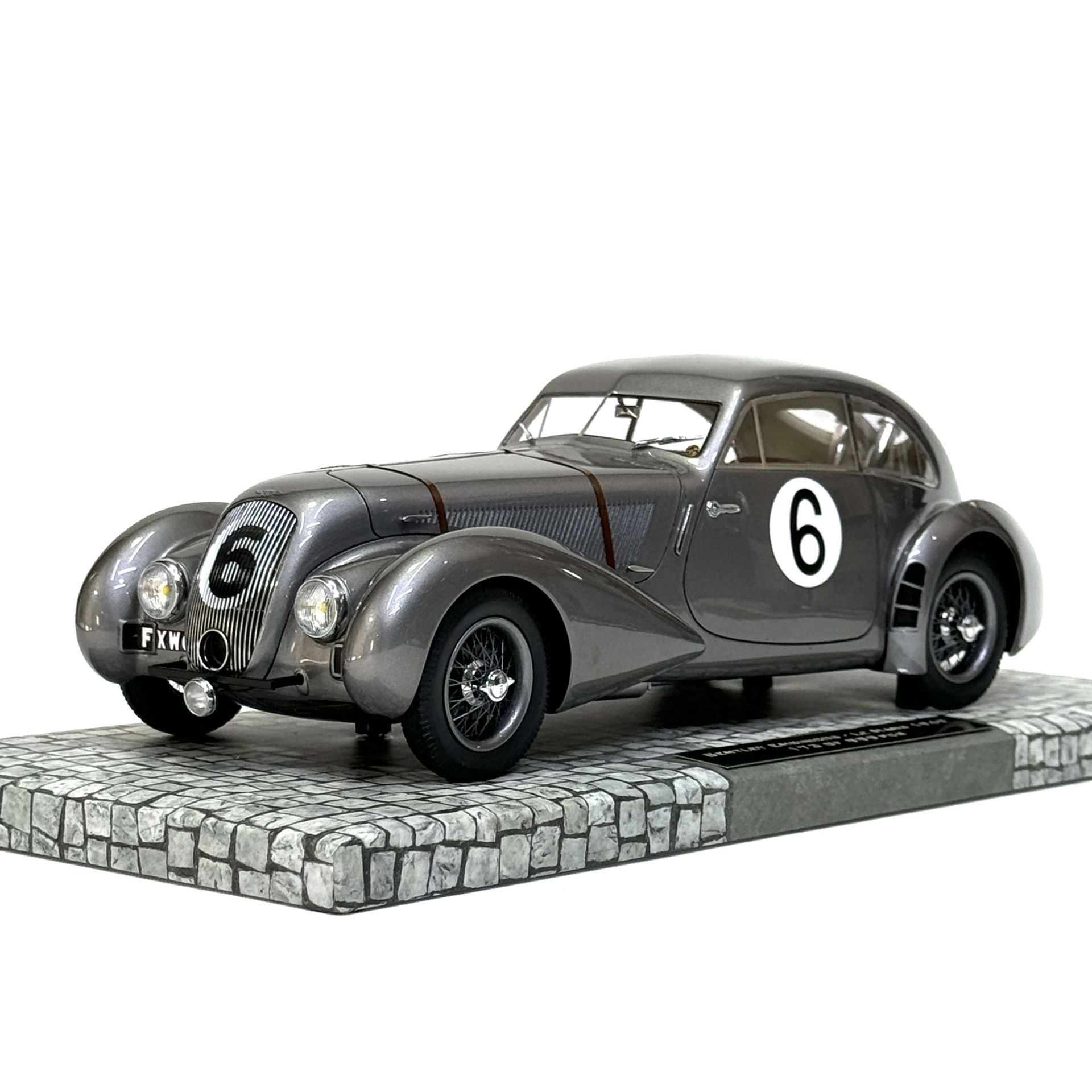 1:18 Bentley Embiricos 4.3L Corniche Le Mans 1949 -Minichamps First Class