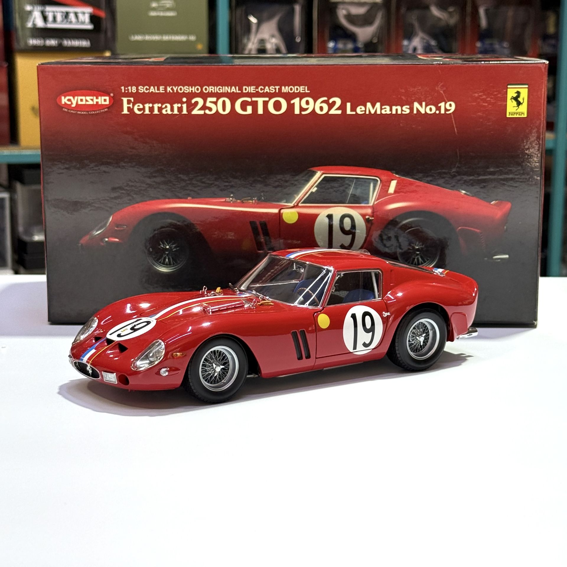 1:18 Ferrari 250 GTO Red 1962 le Mans #19 - Kyosho