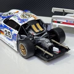 1:18 Porsche 911 GT1 Le Mans 1996 Class Winner - UT Models
