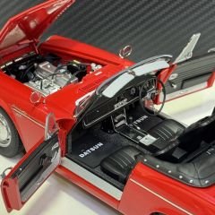 1:18 Datsun Fairlady 2000 SR311 Red 1967 - Autoart