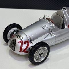 1:18 Auto Union Typ D France GP Winner 1939 Müller - CMC